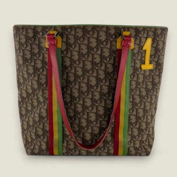 Dior Rasta bag met kleurrijke Rasta strepen Dior Rasta bag met kleurrijke Rasta strepen