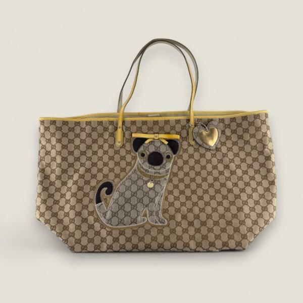 Gucci gg supreme oliver pug dog tote voorkant Gucci gg supreme oliver pug dog tote voorkant