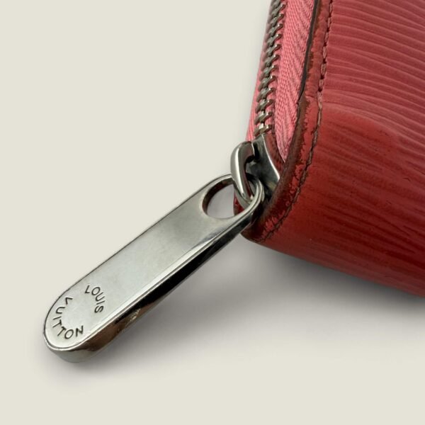 Hardware authentieke tweedehands Louis Vuitton portemonnee Hardware authentieke tweedehands Louis Vuitton portemonnee