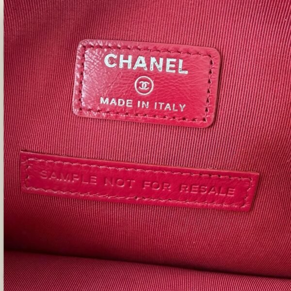 Binnenkant originele Chanel clutch tweed