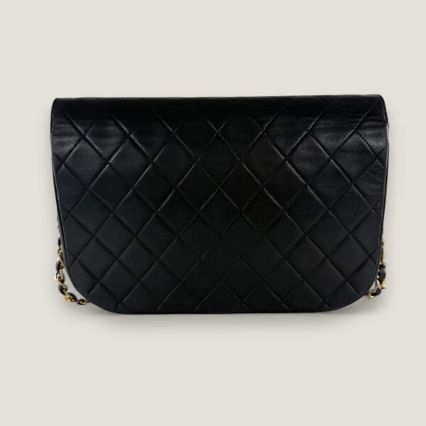 Achterkant vintage Chanel schoudertas