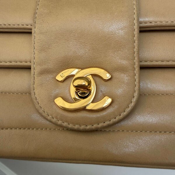 Chanel 24k verguld hardware detail