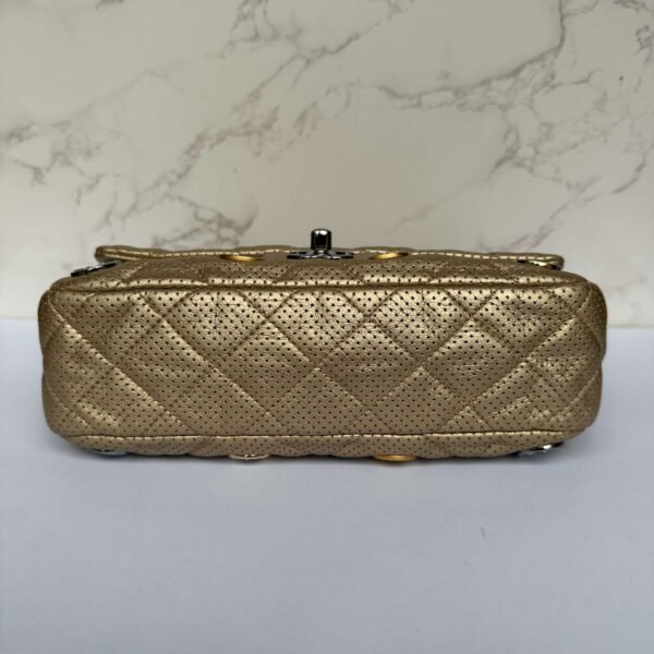 Chanel CC turnlock gold flap