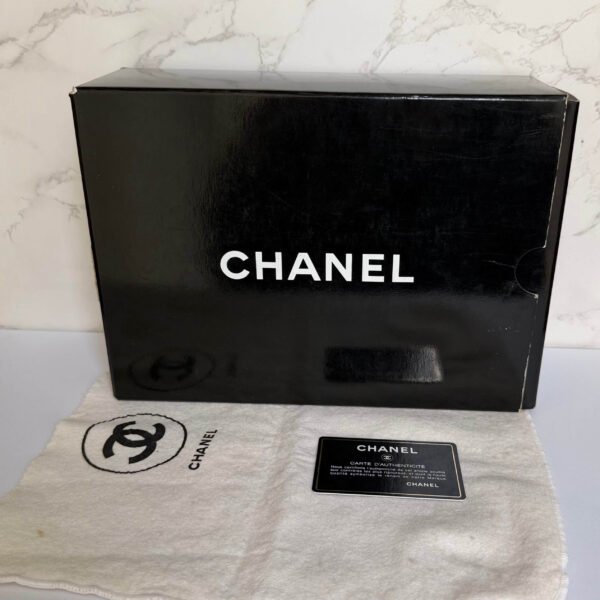 Chanel doos en dustbag set