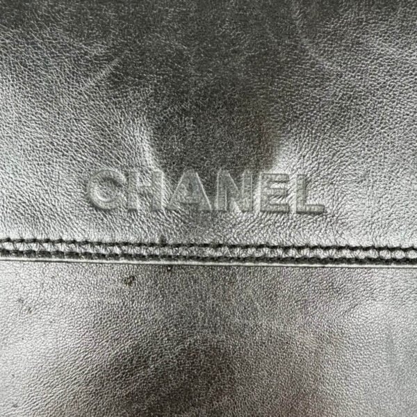 Chanel logo detail zwart leer vintage bag