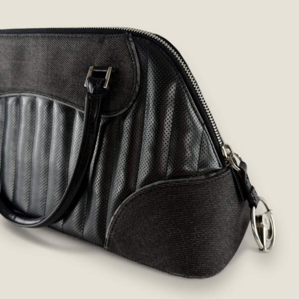 Dior Montaigne Chris 1947 Cadillac bag geleverd met serienummer, Entrupy echtheidscertificaat, Purse Curse dustbag & tassenhouder