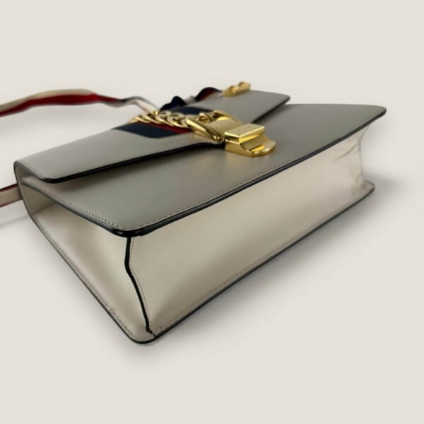 Gucci Sylvie tas hoekjes