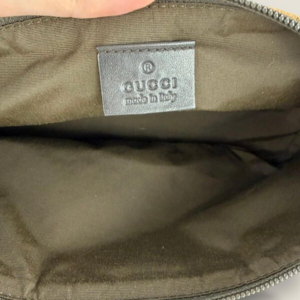 Gucci boat bag serienummer detail