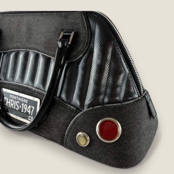 Pre-owned Dior bag met zachte leren handvatten, handvat hoogte 12 cm, in goede vintage staat.