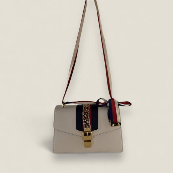 Tweedehands Gucci small Sylvie schoudertas kalfsleer