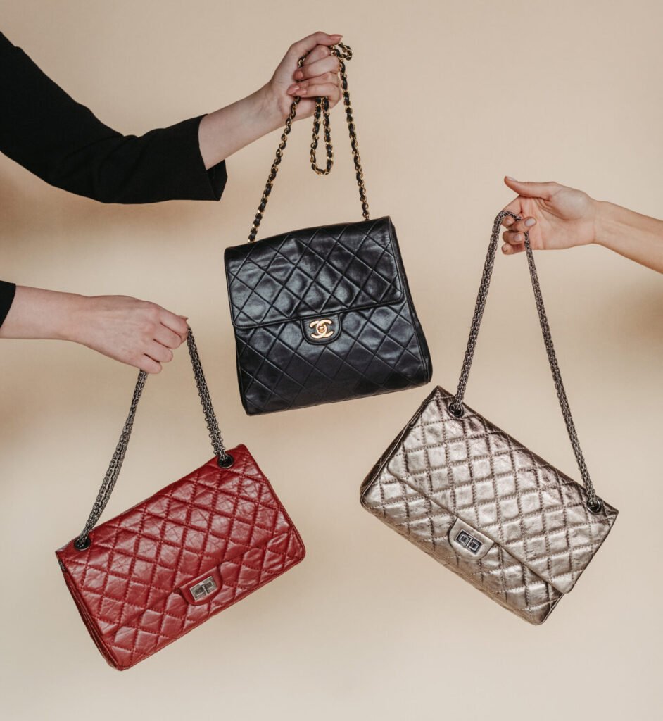 Originele Chanel schoudertassen tweedehands Purse Curse