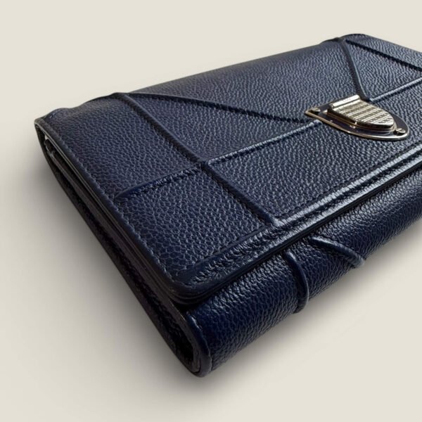 Dior Diorama Croisiere WOC onderkant hoeken detail