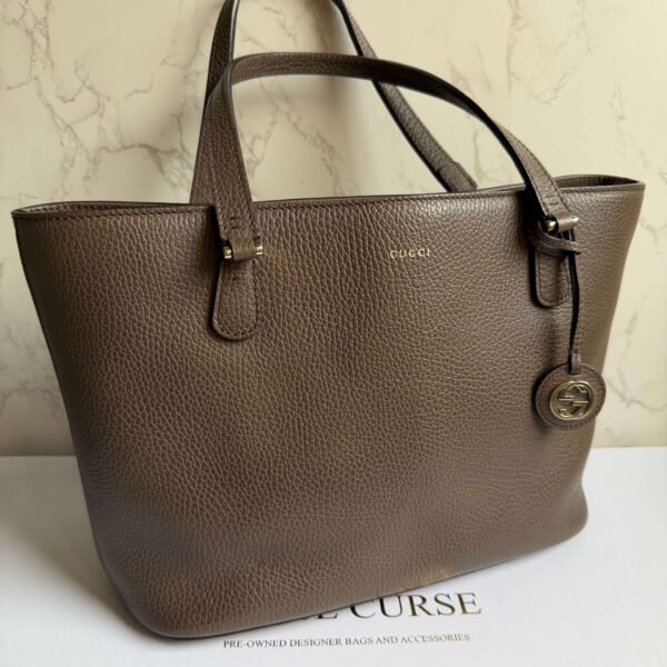 Gucci pebbled leather tote bruin
