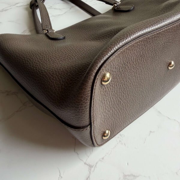 Hoekjes tweedehands designer tas Gucci