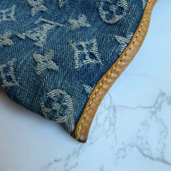 Louis Vuitton sac plat handvat detail Louis Vuitton sac plat handvat detail