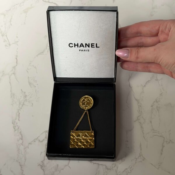 Chanel handtas broche originele doos