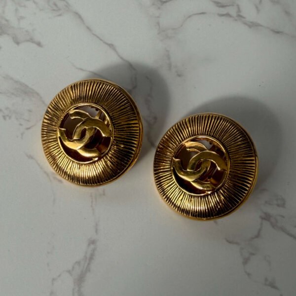 Chanel vintage CC logo oorbellen