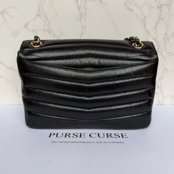 Chanel shiny calfskin flap bag zwart achterkant