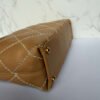 Hoekjes vintage Chanel handtas beige Hoekjes vintage Chanel handtas beige