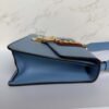 Zijkant Gucci Sylvie small blauw
