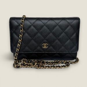 Chanel wallet on chain zwart caviar gouden hardware Chanel wallet on chain zwart caviar gouden hardware