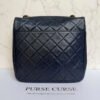 Achterkant preloved Chanel single flap crossbody blauw lamsleer