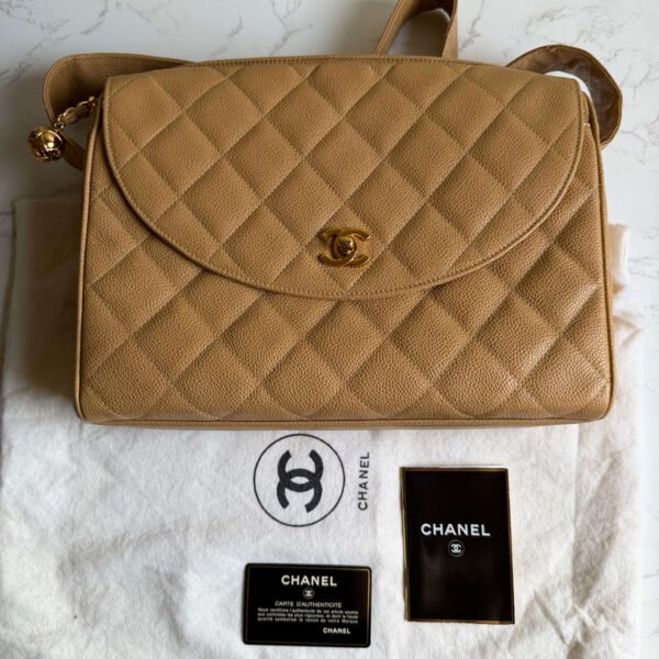 Chanel beige vintage Chanel schoudertas full set Chanel beige vintage Chanel schoudertas full set