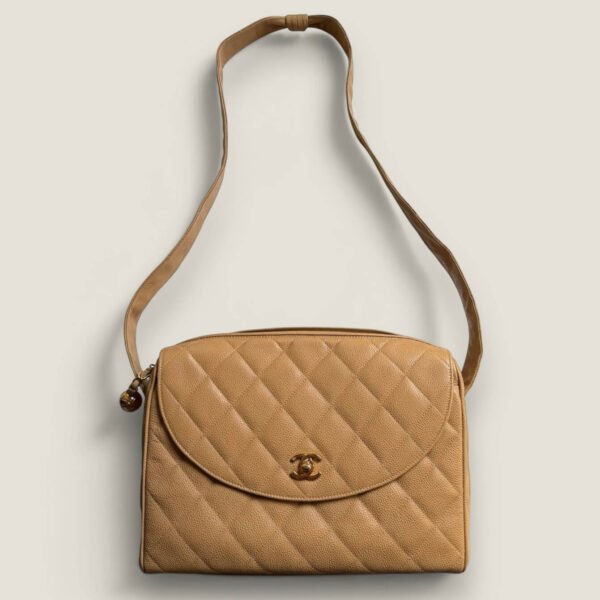 Chanel caviar camera bag beige vintage Chanel caviar camera bag beige vintage