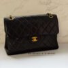 Chanel jumbo flap bag goud chain zwart lambskin Chanel jumbo flap bag goud chain zwart lambskin