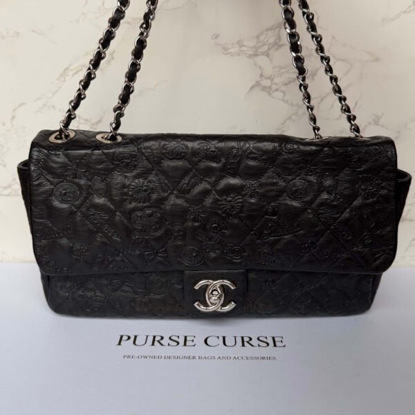 Chanel jumbo lucky symbols schoudertas front view