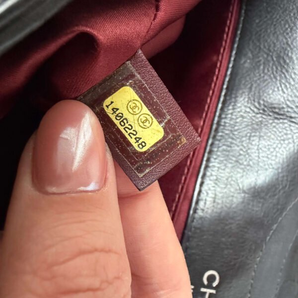 Chanel jumbo lucky symbols serienummer authenticiteit