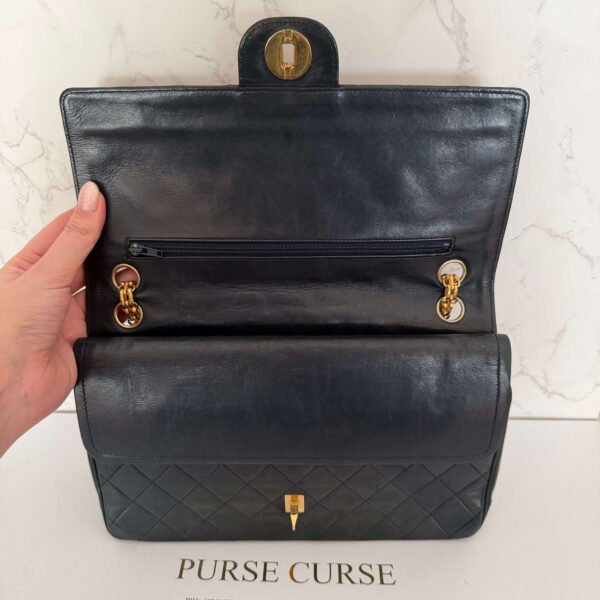 Chanel medium flapbag binnenkant 80s