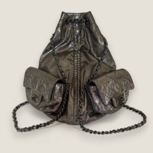 Chanel mini rugzak metallic zilver Chanel mini rugzak metallic zilver