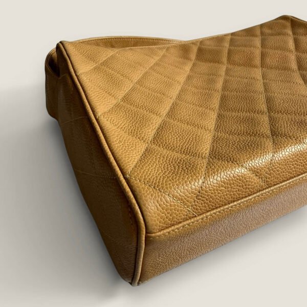 Chanel tijdloze caviar camera bag vintage verguld Chanel tijdloze caviar camera bag vintage verguld