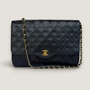 Chanel vintage matelassé single flap bag lamsleer