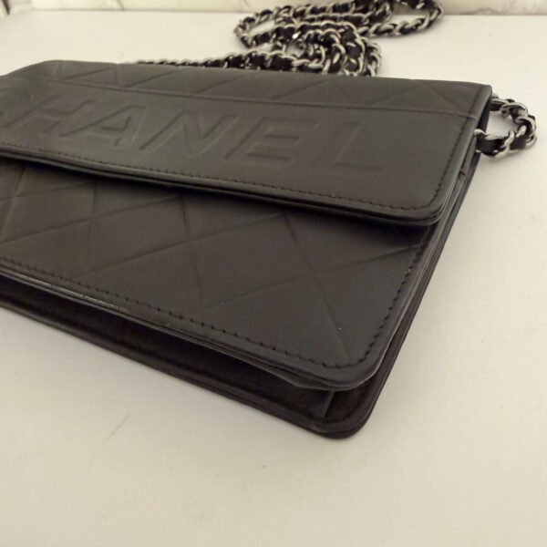 Hoekjes Chanel wallet on chain zwart leer