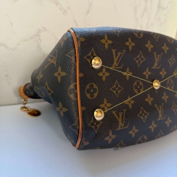 Hoekjes met lichte gebruikssporen Tivoli PM