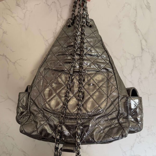 Pre-owned Chanel backback metallic silver