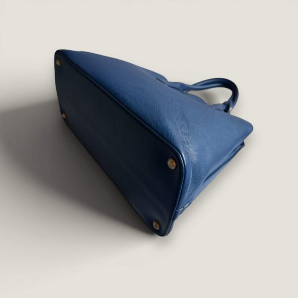 Tweedehands Prada tas