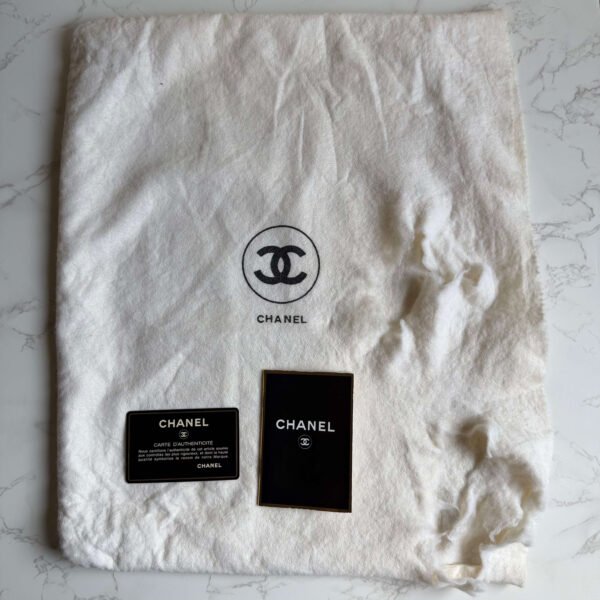 Vintage Chanel dustbag wit Vintage Chanel dustbag wit