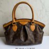 Vooraanzicht van Louis Vuitton Tivoli PM Monogram tas