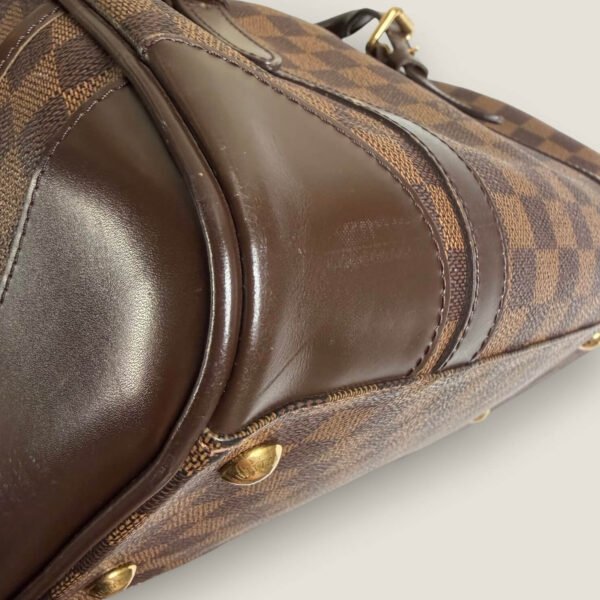 authentieke Louis Vuitton Berkeley hoeken slijtage damier ebene