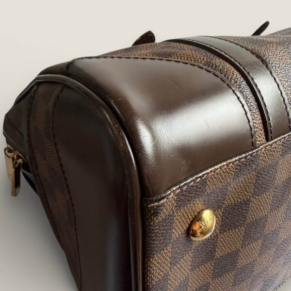 luxe tweedehands Louis Vuitton handtas berkeley model zijkant