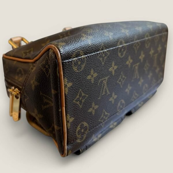 vintage Louis Vuitton Manhattan monogram handbag vintage Louis Vuitton Manhattan monogram handbag