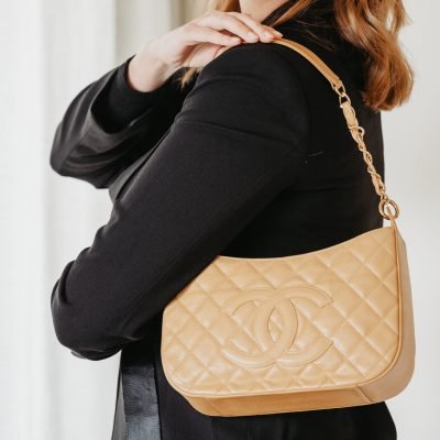 Chanel beige caviar hobo schoudertas vintage